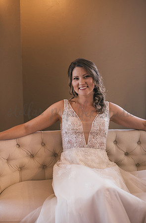 J+J Getting Ready-0677