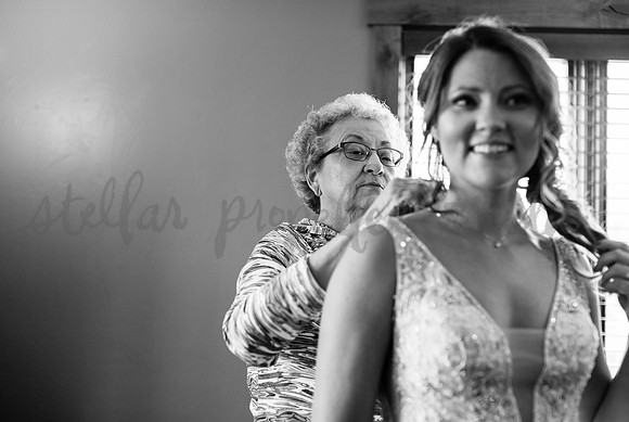 J+J Getting Ready-0644