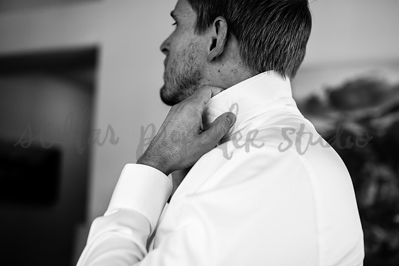 J+J Getting Ready-0447