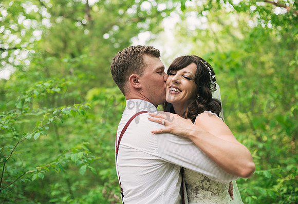 E+J First Look-0402