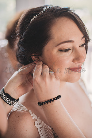 J+M Getting Ready-2365