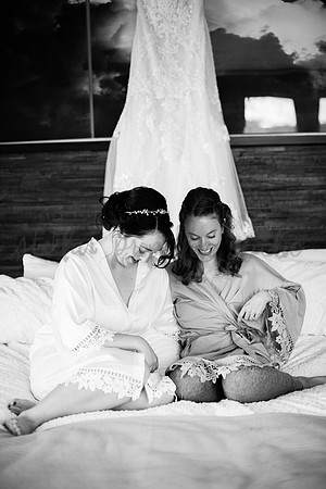 J+M Getting Ready-2262