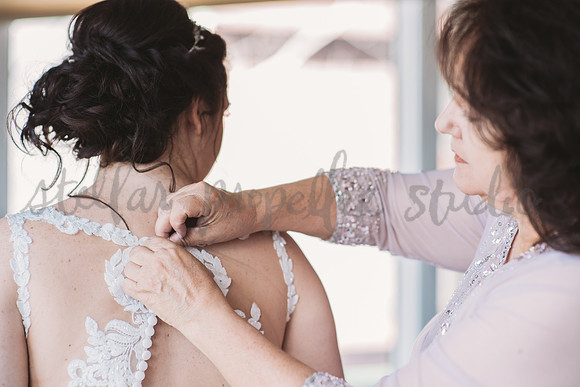 J+M Getting Ready-2318