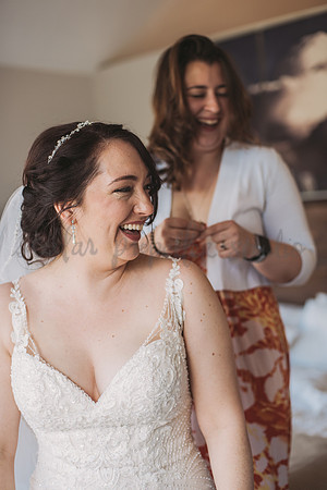 J+M Getting Ready-2406