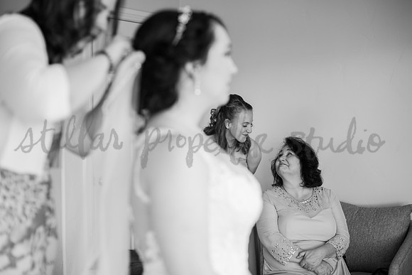 J+M Getting Ready-2417