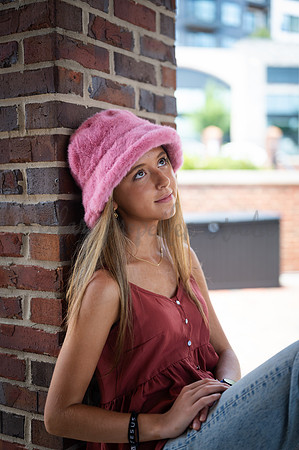 Joanie-5694